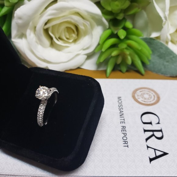 1 Carat Moissanite Solitaire Ring with 925 Sterling Silver Band - Picture 4 of 6